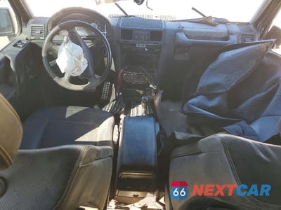 Zdjęcie 8 z 14 samochodu: 2011 MERCEDES-BENZ G 55 AMG VIN:WDCYC7BF1BX186754 - miniatura