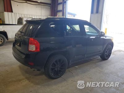Trzecie zdjęcie samochodu z tyłu: 2012 JEEP COMPASS LATITUDE VIN:1C4NJDEB2CD689881 - miniatura