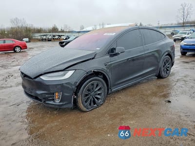 2021 TESLA MODEL X 5YJXCAE20MF322912 - główne zdjęcie licytacji z USA - miniatura