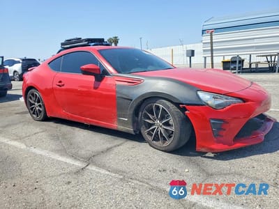 Czwarte zdjęcie samochodu z boku: 2017 TOYOTA 86 BASE VIN:JF1ZNAA1XH8701203 - miniatura