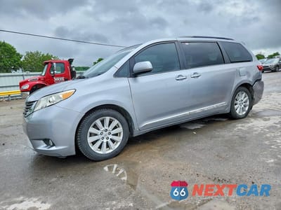 2017 TOYOTA SIENNA XLE PREMIUM 7-PASSENGER 5TDDZ3DCXHS175605 - główne zdjęcie licytacji z USA - miniatura