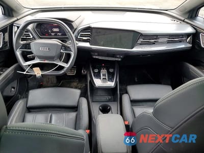 Zdjęcie 8 z 12 samochodu: 2024 AUDI Q4 E-TRON PREMIUM VIN:WA1KUAFZ0RP047200 - miniatura