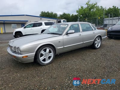 1999 JAGUAR XJR SAJPX1847XC854663 - główne zdjęcie licytacji z USA - miniatura