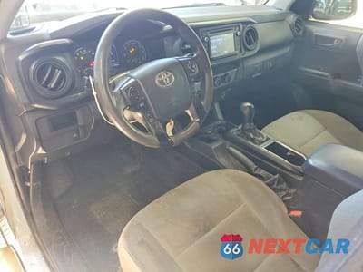 Zdjęcie 8 z 11 samochodu: 2018 TOYOTA TACOMA SR VIN:5TFRX5GN4JX107014 - miniatura