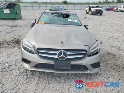 Piąte zdjęcie samochodu w środku: 2020 MERCEDES-BENZ C 300 VIN:W1KWF8DB2LR577671 - miniatura