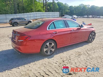 Trzecie zdjęcie samochodu z tyłu: 2020 MERCEDES-BENZ E 350 VIN:WDDZF8DB7LA716737 - miniatura