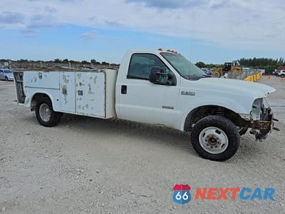 Czwarte zdjęcie samochodu z boku: 2006 FORD F350 SUPER DUTY VIN:1FDWF36P36EB34846 - miniatura