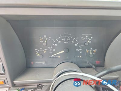 Zdjęcie 9 z 12 samochodu: 1993 CHEVROLET GMT-400 C3500-HD VIN:1GBKC34F2PJ106555 - miniatura
