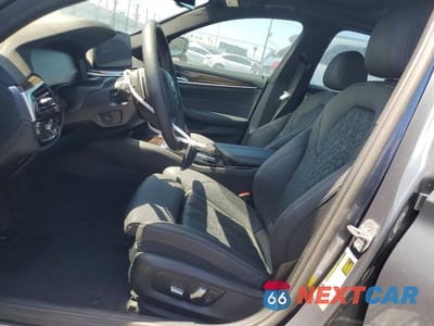 Zdjęcie 7 z 12 samochodu: 2022 BMW 530 I VIN:WBA53BH0XNWX57986 - miniatura
