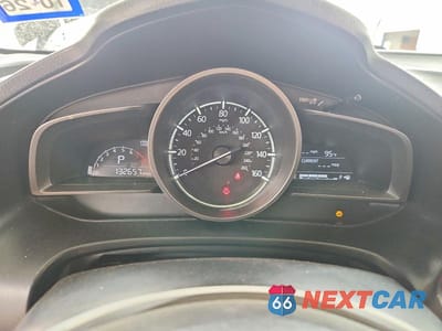 Zdjęcie 9 z 12 samochodu: 2018 MAZDA 3 TOURING VIN:3MZBN1L39JM266778 - miniatura