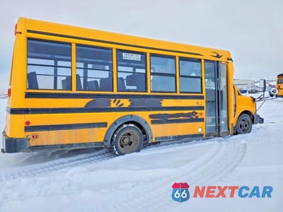 Trzecie zdjęcie samochodu z tyłu: 2011 GMC SAVANA CUTAWAY G3500 VIN:1GD373BG2B1174116 - miniatura