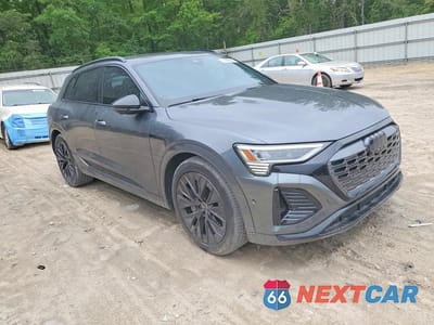 Czwarte zdjęcie samochodu z boku: 2024 AUDI Q8 E-TRON PRESTIGE VIN:WA16AAGEXRB012389 - miniatura