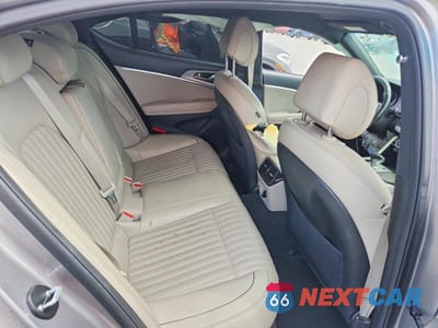 Zdjęcie 10 z 12 samochodu: 2022 GENESIS G70 3.3T STANDARD VIN:KMTG54TE2NU094480 - miniatura