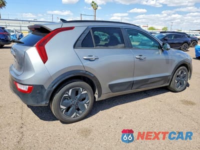 Trzecie zdjęcie samochodu z tyłu: 2024 KIA NIRO EV WIND VIN:KNDCR3L15R5113628 - miniatura