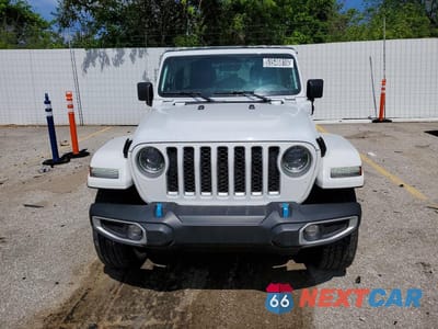 Piąte zdjęcie samochodu w środku: 2023 JEEP WRANGLER SAHARA 4XE VIN:1C4JJXP62PW583439 - miniatura