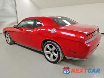 Drugie zdjęcie samochodu z przodu: 2013 DODGE CHALLENGER SXT VIN:2C3CDYAGXDH540392 - miniatura