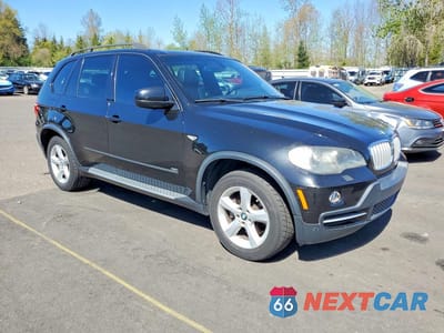 Czwarte zdjęcie samochodu z boku: 2008 BMW X5 4.8I VIN:5UXFE83588L160699 - miniatura