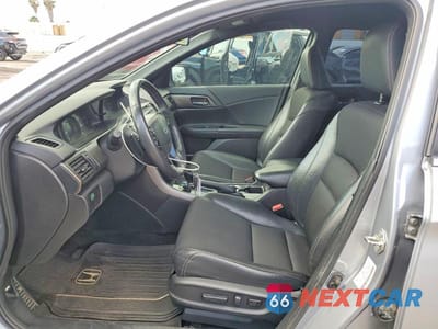 Zdjęcie 7 z 12 samochodu: 2017 HONDA ACCORD SPORT VIN:1HGCR2F56HA124928 - miniatura