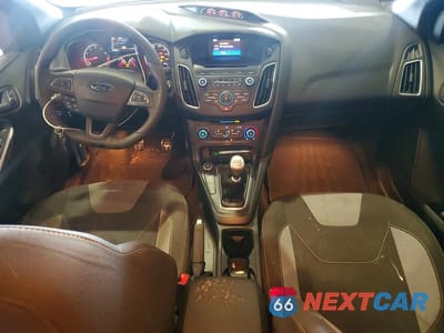 Zdjęcie 8 z 12 samochodu: 2016 FORD FOCUS ST VIN:1FADP3L96GL397320 - miniatura