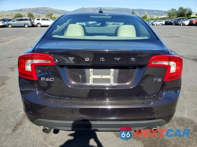 Zdjęcie 6 z 12 samochodu: 2013 VOLVO S60 T5 VIN:YV1612FS5D1228517 - miniatura