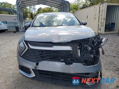 Piąte zdjęcie samochodu w środku: 2023 KIA SPORTAGE LX VIN:KNDPU3AF6P7034761 - miniatura