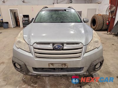 Piąte zdjęcie samochodu w środku: 2014 SUBARU OUTBACK 2.5I PREMIUM VIN:4S4BRBCC7E3273843 - miniatura