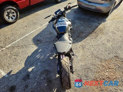 Zdjęcie 6 z 9 samochodu: 2025 SUZUKI GSX800 R VIN:JS1EM11B3S7100355 - miniatura
