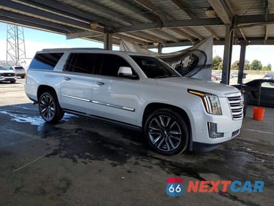 Czwarte zdjęcie samochodu z boku: 2017 CADILLAC ESCALADE ESV PLATINUM VIN:1GYS4KKJ6HR136925 - miniatura
