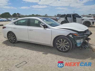 Czwarte zdjęcie samochodu z boku: 2019 LEXUS ES 350 VIN:58ABZ1B13KU017014 - miniatura