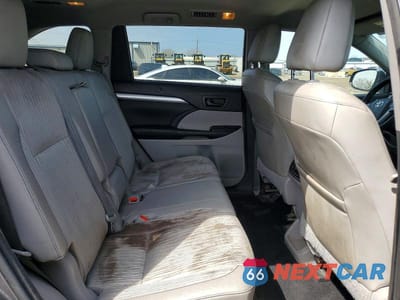 Zdjęcie 10 z 12 samochodu: 2015 TOYOTA HIGHLANDER LE PLUS VIN:5TDBKRFH9FS157195 - miniatura