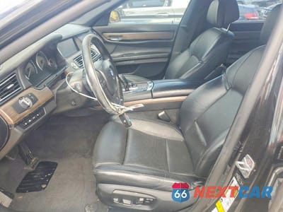 Zdjęcie 7 z 12 samochodu: 2013 BMW 750 LI VIN:WBAYE8C51DD132853 - miniatura