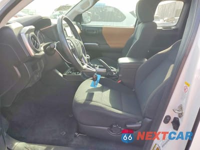 Zdjęcie 7 z 11 samochodu: 2019 TOYOTA TACOMA SR5 V6 VIN:5TFSZ5AN5KX196579 - miniatura