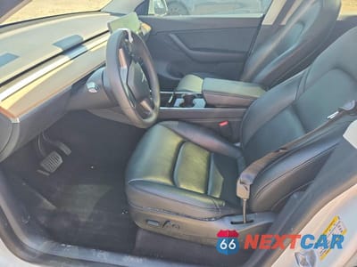 Zdjęcie 7 z 12 samochodu: 2020 TESLA MODEL Y VIN:5YJYGDEEXLF009563 - miniatura