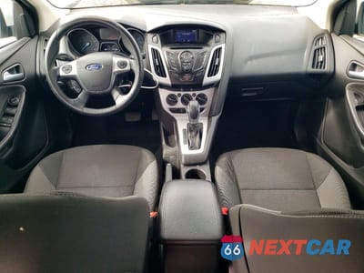 Zdjęcie 8 z 12 samochodu: 2014 FORD FOCUS SE VIN:1FADP3F22EL420863 - miniatura