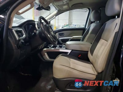 Zdjęcie 7 z 11 samochodu: 2020 NISSAN TITAN SV VIN:1N6AA1EF5LN507632 - miniatura