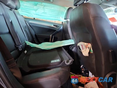 Zdjęcie 10 z 12 samochodu: 2015 VOLKSWAGEN GOLF VIN:3VW217AU1FM080198 - miniatura