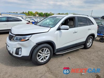 2015 KIA SORENTO LX 5XYKTDA72FG607507 - główne zdjęcie licytacji z USA - miniatura