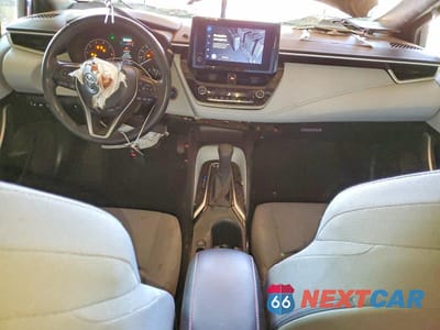 Zdjęcie 8 z 11 samochodu: 2023 TOYOTA COROLLA HYBRID SE VIN:JTDBDMHE5P3000850 - miniatura
