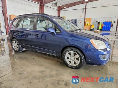 Czwarte zdjęcie samochodu z boku: 2008 KIA RONDO LX VIN:KNAFG526887182616 - miniatura