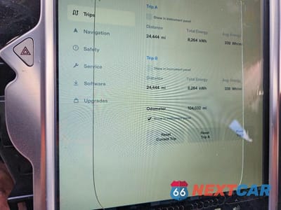 Zdjęcie 9 z 12 samochodu: 2015 TESLA MODEL S VIN:5YJSA1E12FF120003 - miniatura