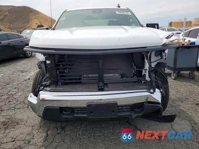 Piąte zdjęcie samochodu w środku: 2025 CHEVROLET SILVERADO K1500 VIN:1GCPKAEK3SZ270461 - miniatura