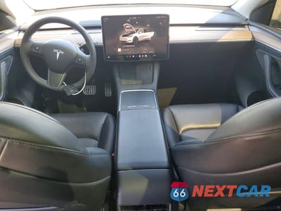 Zdjęcie 8 z 12 samochodu: 2023 TESLA MODEL Y VIN:7SAYGDEF9PF810941 - miniatura