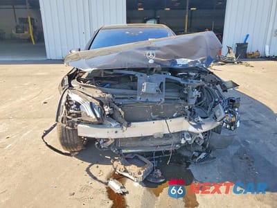 Piąte zdjęcie samochodu w środku: 2018 MERCEDES-BENZ S 63 AMG 4MATIC VIN:WDDUG8JB5JA384631 - miniatura
