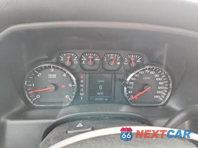 Zdjęcie 9 z 12 samochodu: 2015 CHEVROLET SILVERADO K2500 HEAVY DUTY VIN:1GC1KUEG5FF622126 - miniatura