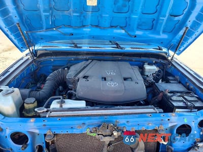 Zdjęcie 11 z 13 samochodu: 2007 TOYOTA FJ CRUISER BASE VIN:JTEBU11F170057058 - miniatura