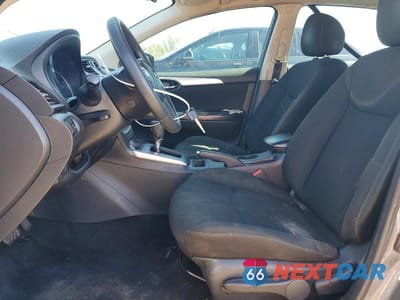 Zdjęcie 7 z 12 samochodu: 2019 NISSAN SENTRA S VIN:3N1AB7AP8KY346652 - miniatura