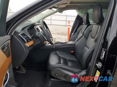 Zdjęcie 7 z 13 samochodu: 2022 VOLVO XC90 T6 MOMENTUM VIN:YV4A221K1N1840376 - miniatura