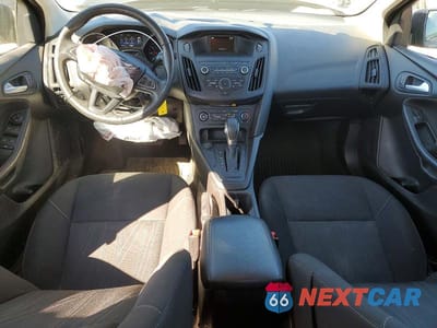 Zdjęcie 8 z 12 samochodu: 2018 FORD FOCUS SE VIN:1FADP3F21JL318576 - miniatura