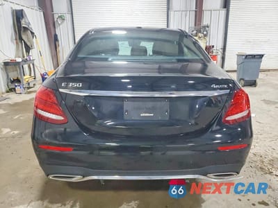 Zdjęcie 6 z 13 samochodu: 2020 MERCEDES-BENZ E 350 4MATIC VIN:W1KZF8EB8LA829644 - miniatura
