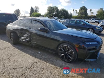 Czwarte zdjęcie samochodu z boku: 2025 BMW 740 I VIN:WBA23EH05SCU59041 - miniatura